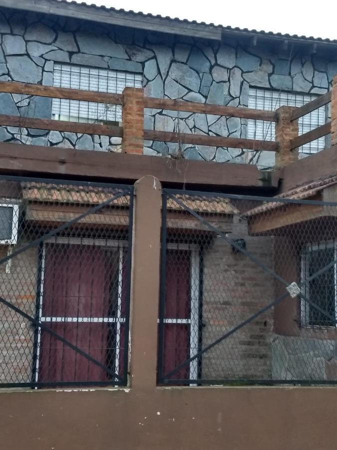 Luis'S House Ezeiza Airport Hotel Monte Grande Buitenkant foto