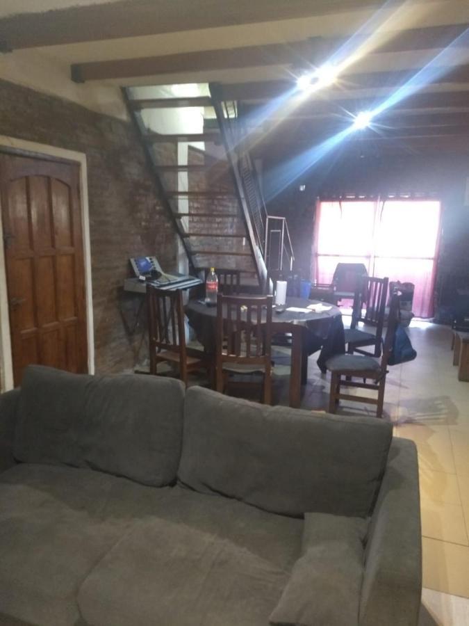 Luis'S House Ezeiza Airport Hotel Monte Grande Buitenkant foto